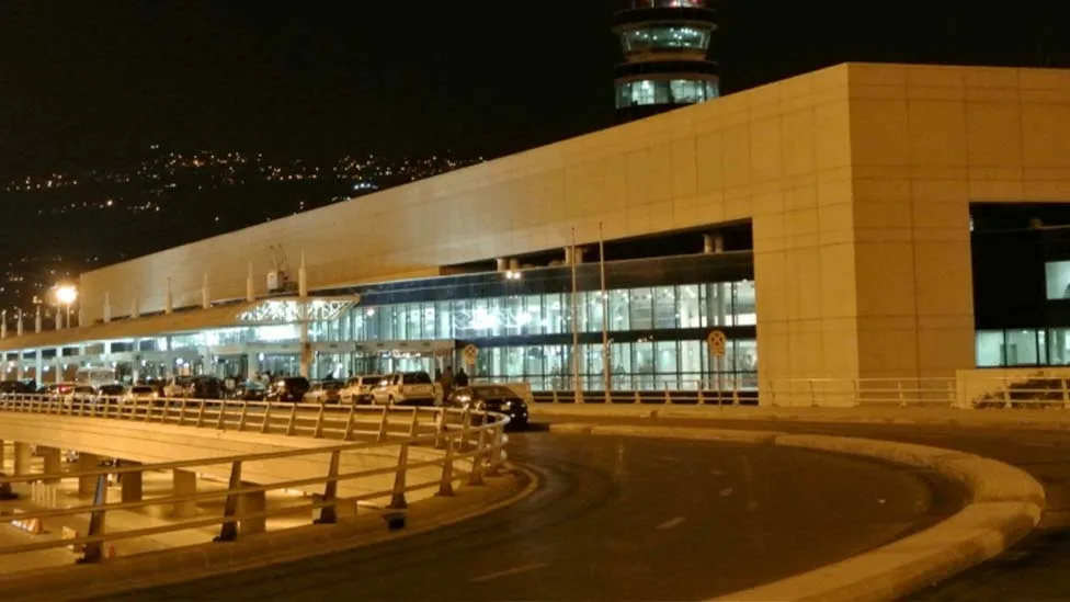 تدقيق في المطار