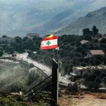 بقلم جورج عرب – الذباب الإلكتروني في لبنان: حرب خفية لتوجيه الرأي العام عبر الفضاء الرقمي