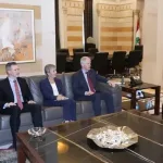 إيران تهدد بإغلاق باب المندب