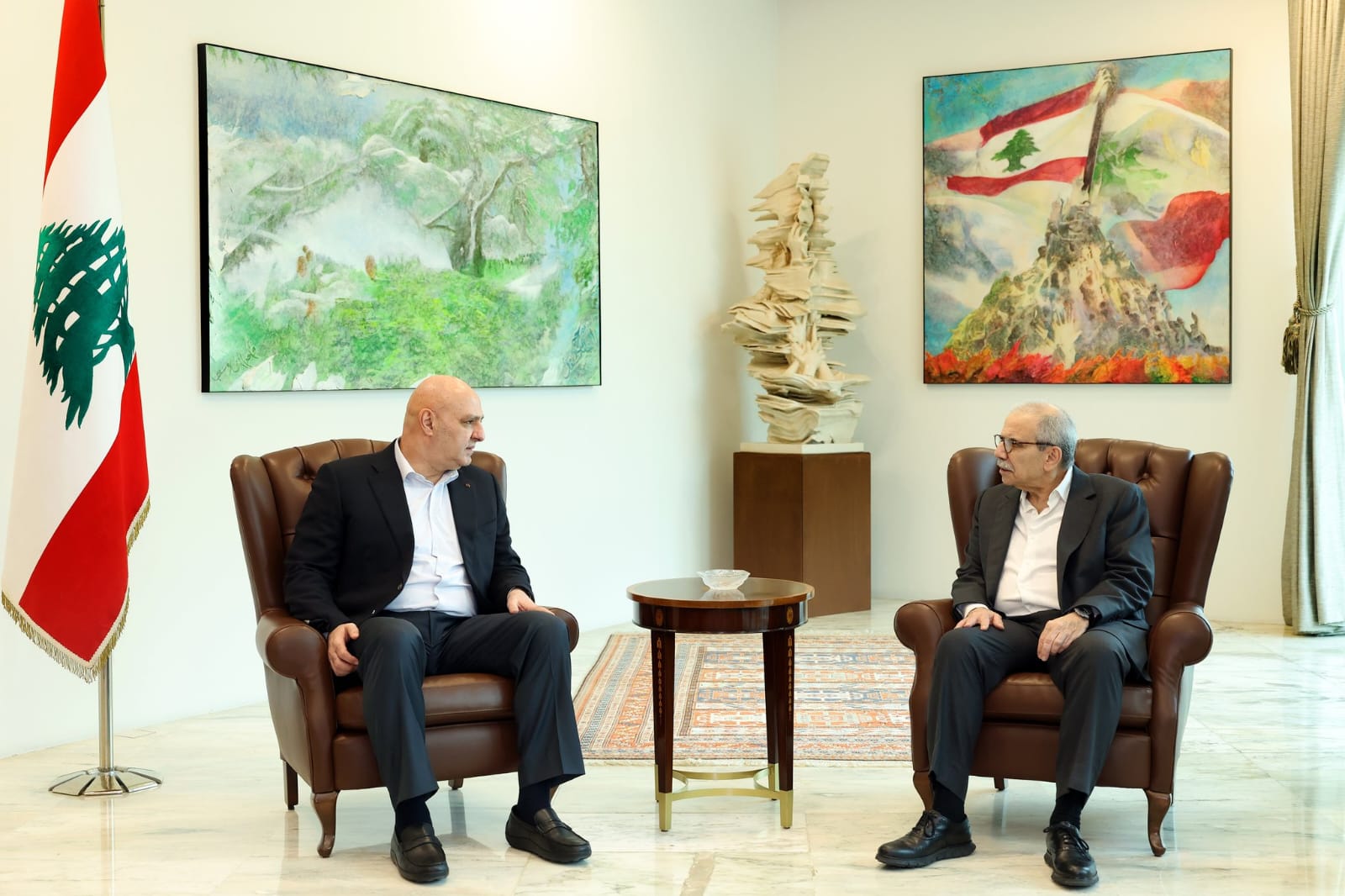 جوزاف عون ونواف سلام يبحثان تثبيت وقف إطلاق النار وجهوزية لبنان للمفاوضات